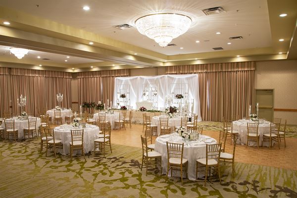 Coast Canmore Hotel and Conference Centre