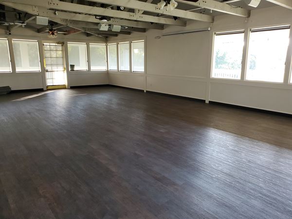 Chez Shari's Wedding, Conference Center and Catering