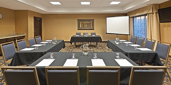 Holiday Inn Express & Suites Richfield