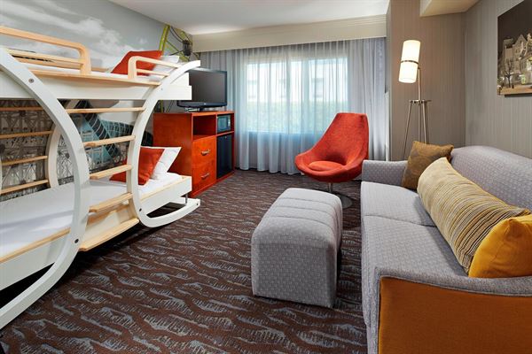 Courtyard Anaheim Resort Convention Center