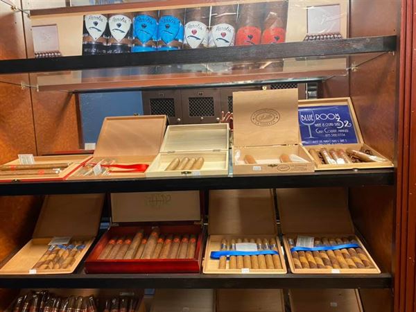 Kimber's Wine & Cigar Lounge