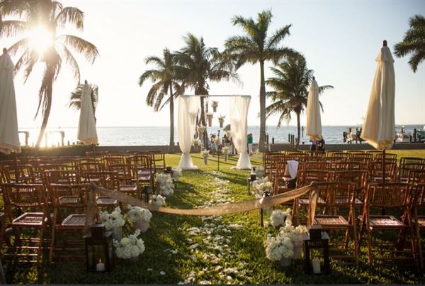 Tarpon Lodge & Restaurant