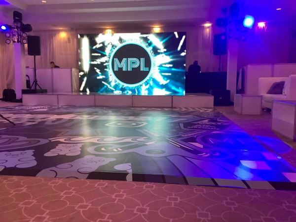 Rolling Hills Country Club