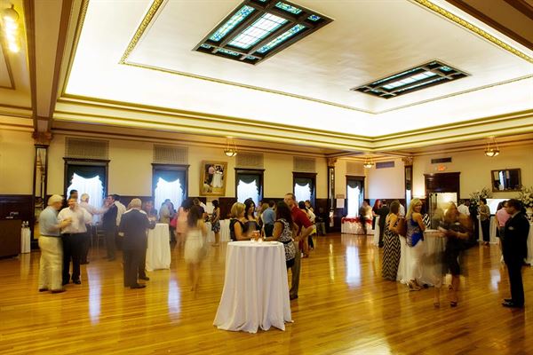 Ruffino's Catering at De La Ronde Hall