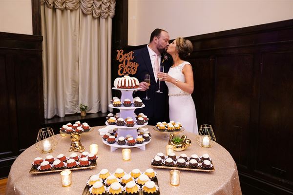 Ruffino's Catering at De La Ronde Hall