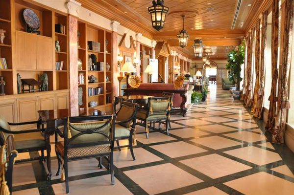 Seven Oaks Country Club