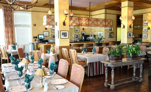 Seven Oaks Country Club