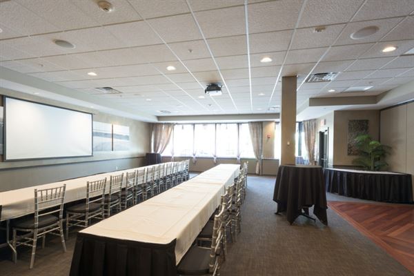 Curly's Grille & Banquet Center