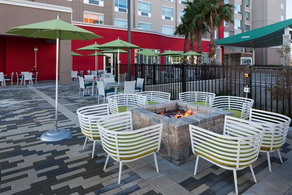 Holiday Inn Express Orlando Seaworld