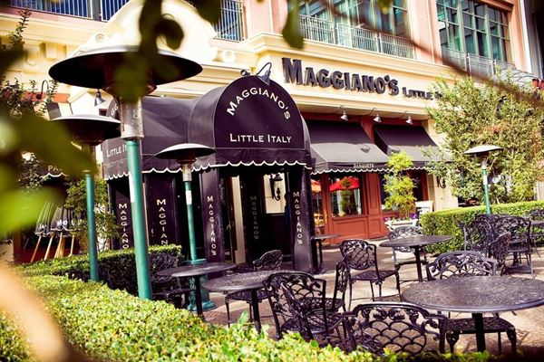 Maggianos Little Italy Atlanta