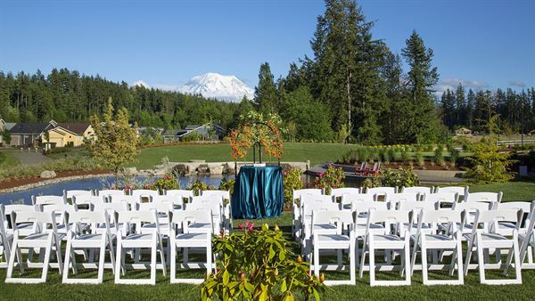 Seven Summits Lodge in Tehaleh