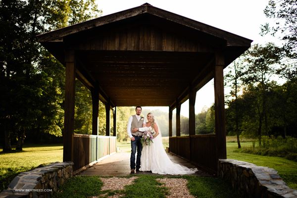 Luna's Trail Farm and Event Center