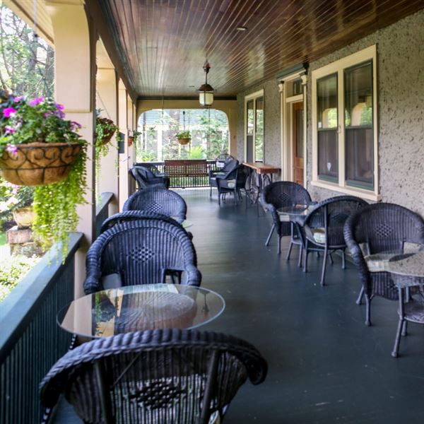 1900 Inn on Montford