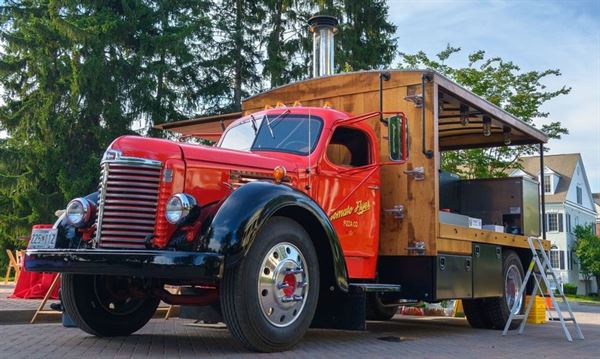 Tomato Flyer Pizza Co.