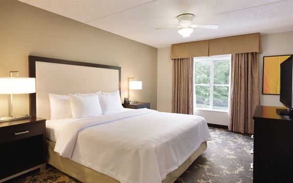 Homewood Suites by Hilton Charlotte Airport