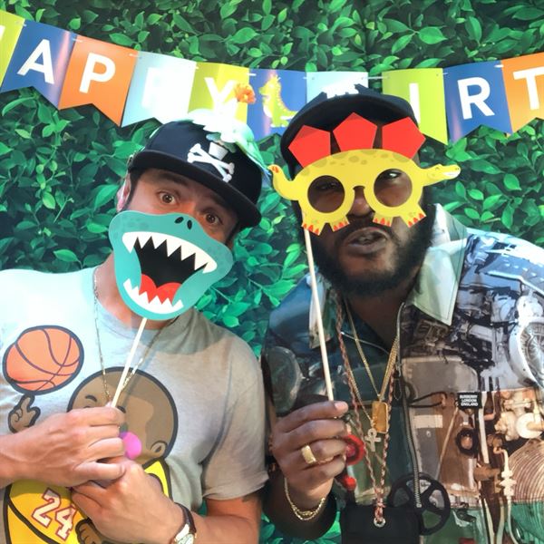 PhiNik's MobiPix Photobooth Co