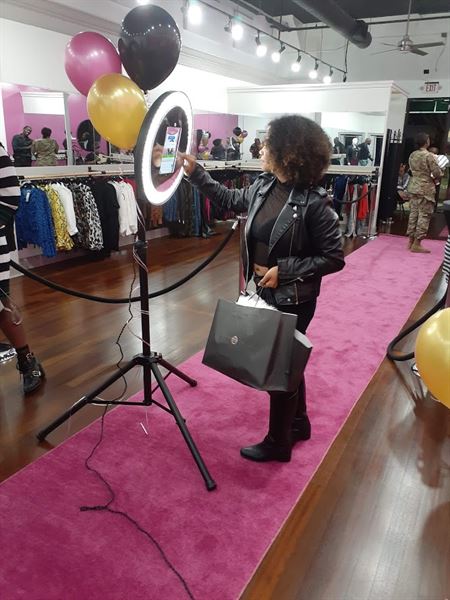 PhiNik's MobiPix Photobooth Co