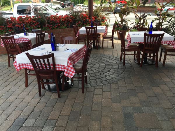 Augies Family Style Italian Restaurant & Bar