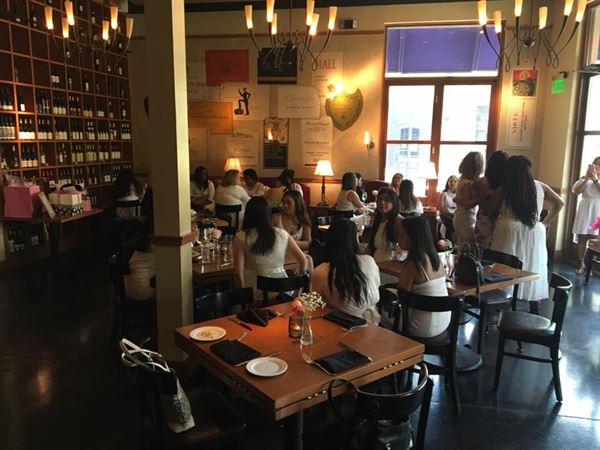 Crú Food & Wine Bar