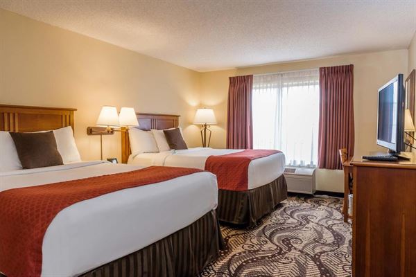 Elegante Lodge and Resort