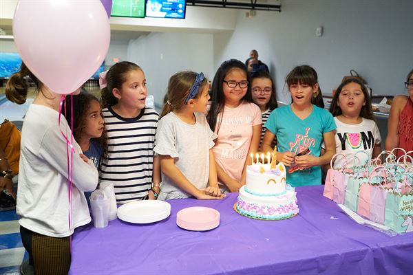 Bird Bowl Bowling Center