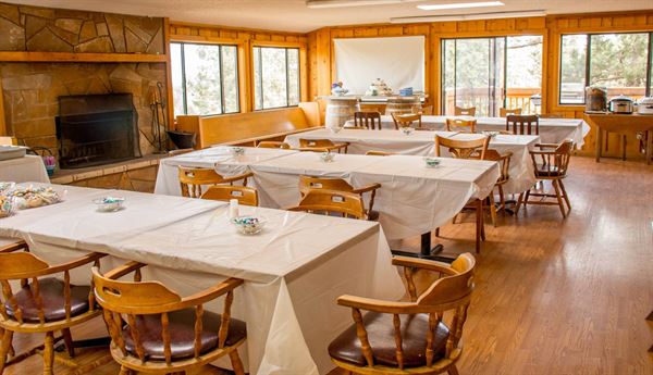 La Junta Guest Lodge