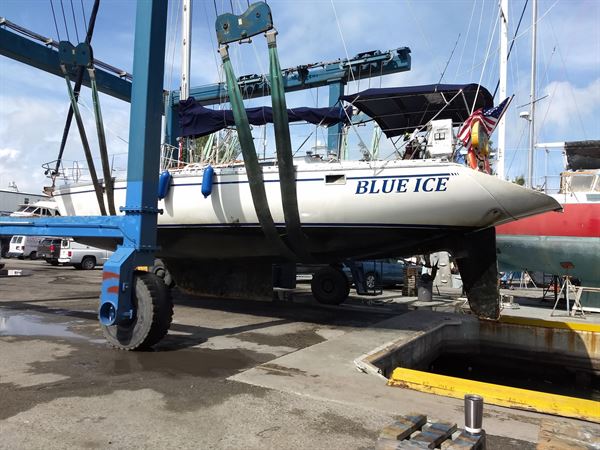 Blue Ice Sailing Charters