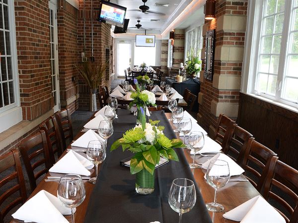 The Blue Moose Bar & Grill - Prairie Village