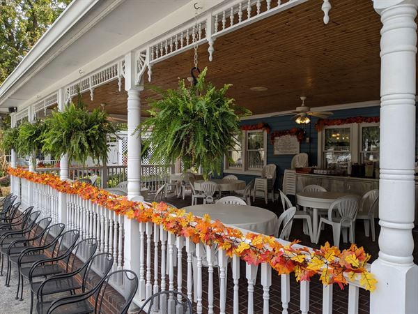 Blue Owl Restaurant & Bakery