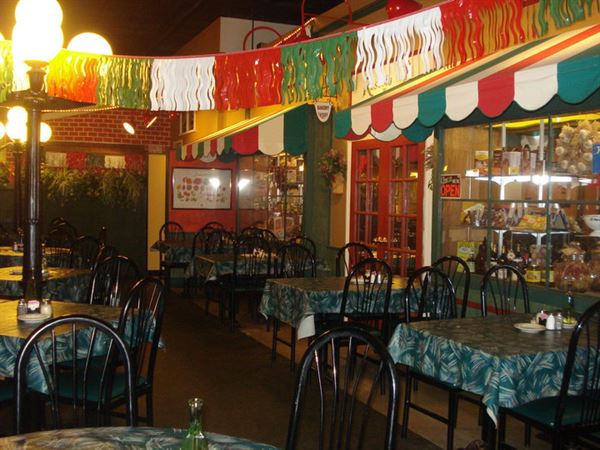 Cannoli's Restaurant