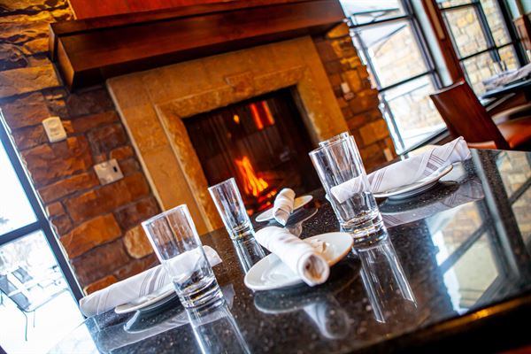 Elements Restaurant at Riverwoods