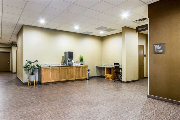 Comfort Suites Hotel & Conference Center