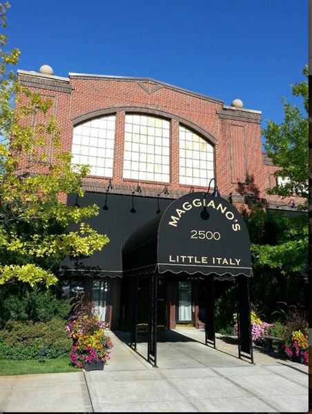 Maggiano's Little Italy Milwaukee