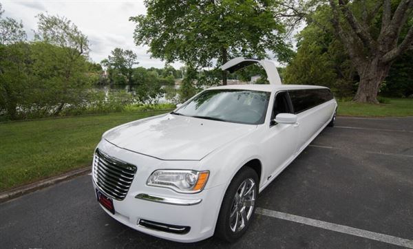 Limousines of Newport and Providence