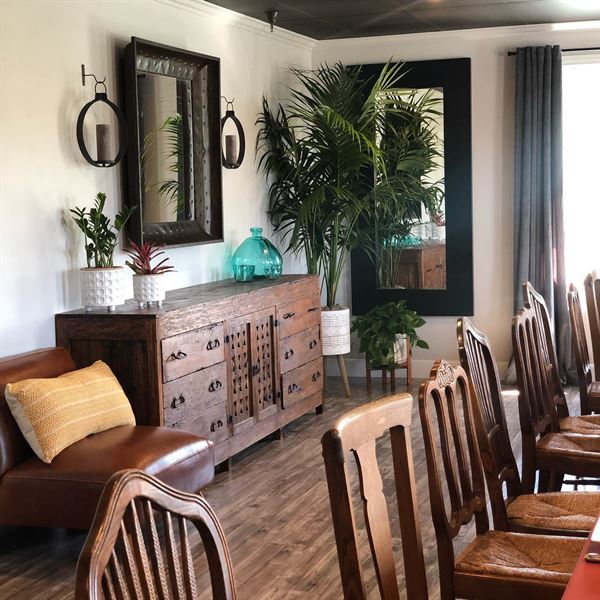 Ellie's Tap and Vine