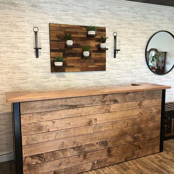 Ellie's Tap and Vine