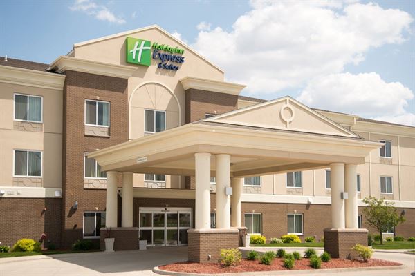 Holiday Inn Express & Suites Albert Lea - I-35