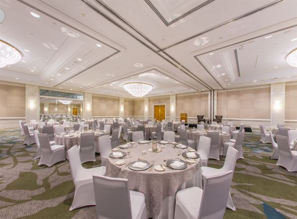 The Fairmont Waterfront