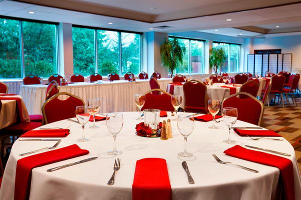 Four Points by Sheraton Victoria Gateway