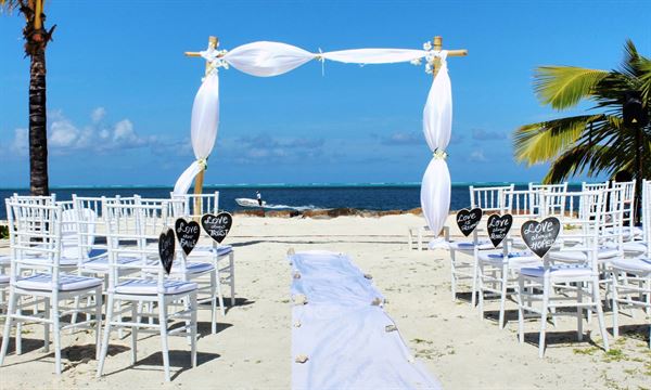 Best Day Ever Beach Weddings & Officiants.