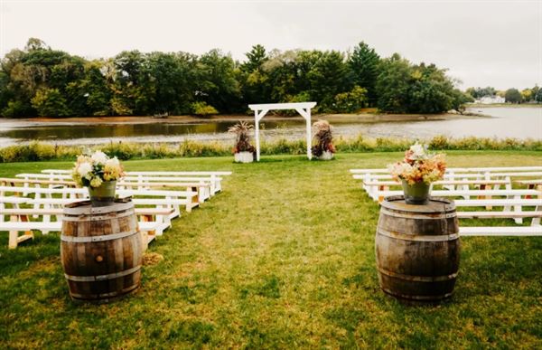 The Barn at Mirror Lake