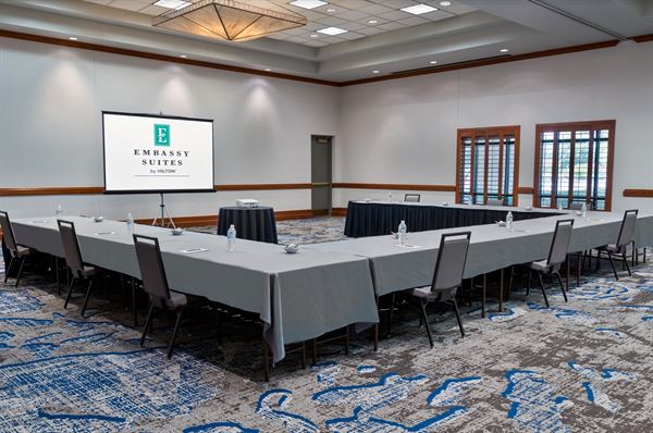 Embassy Suites Dallas - DFW Airport North Outdoor World