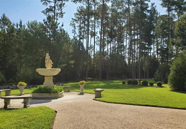 Glenward Gates Botanical Gardens