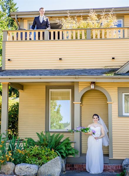 Tucker House Inn & Harrison House Suites