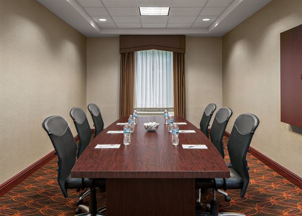 Hampton Inn & Suites Grove City