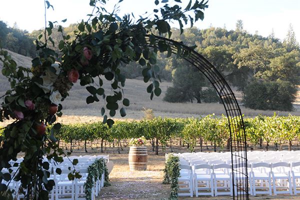 Hart 2 Hart Vineyards & Everhart Cellars