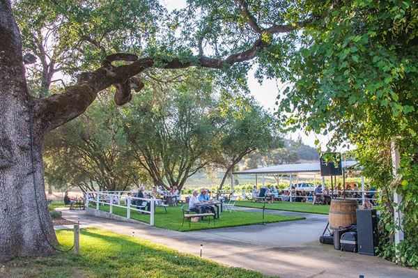 Hart 2 Hart Vineyards & Everhart Cellars