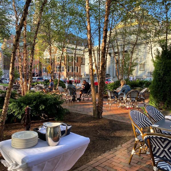 Hemenway's Seafood Grill & Oyster Bar