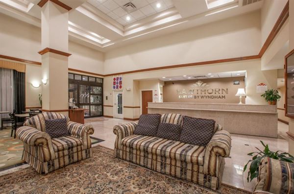 Hawthorn Suites by Wyndham Midwest City Tinker/Air Base