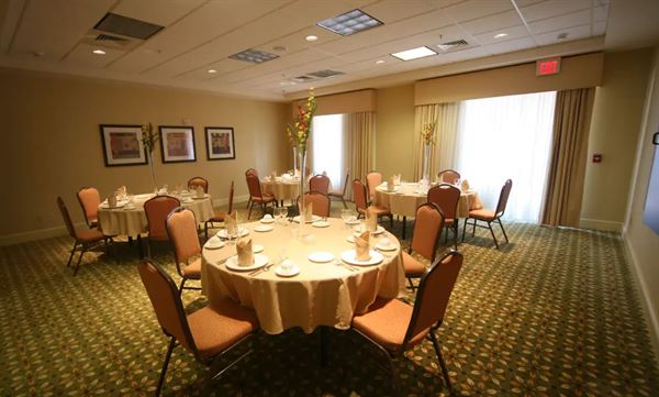 Hilton Garden Inn & Destination Pointe Event Center